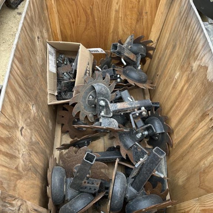 #45 • SHARK TOOTH MANUAL ADJUSTABLE RESIDUE WHEELS