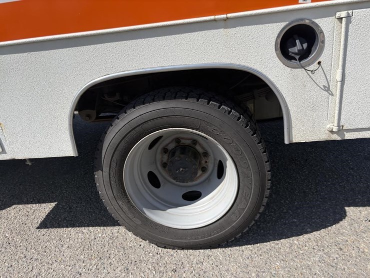 2002-ford-f450-image-5