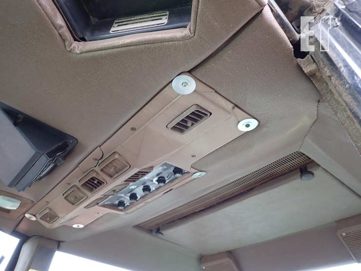 john-deere-8650-image-22