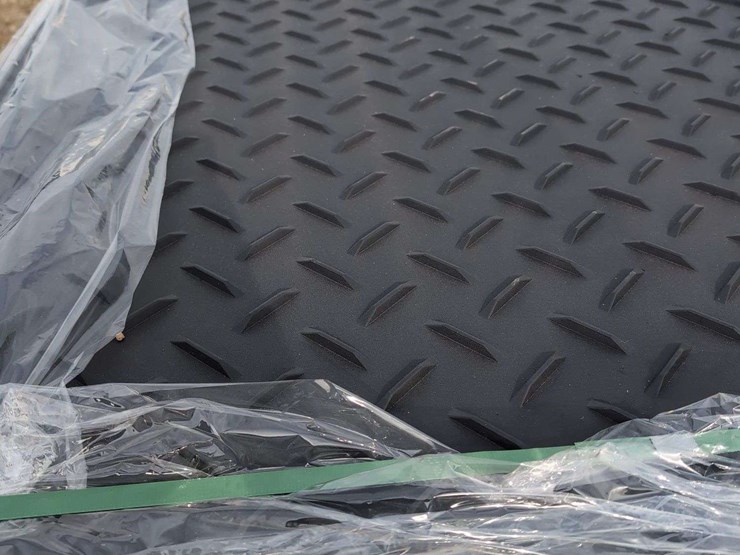 (15)-heavy-duty-mats---8'-x-4'-x-1/2"-thick-image-2