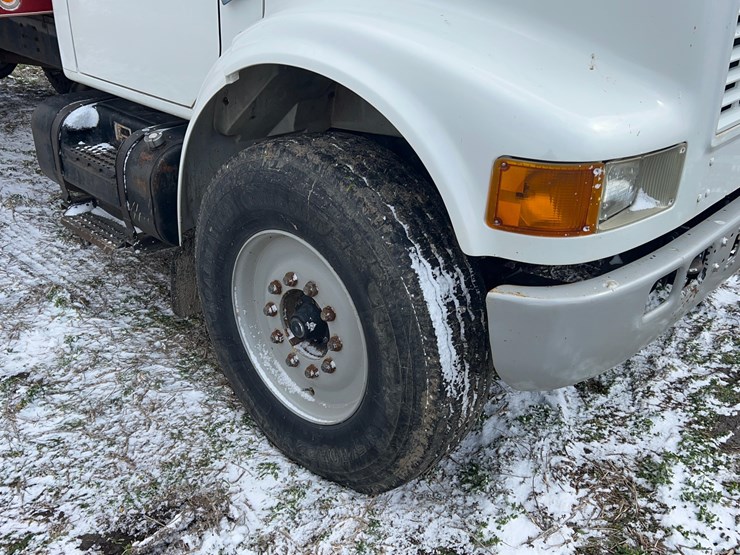 1999-international-4900-image-12