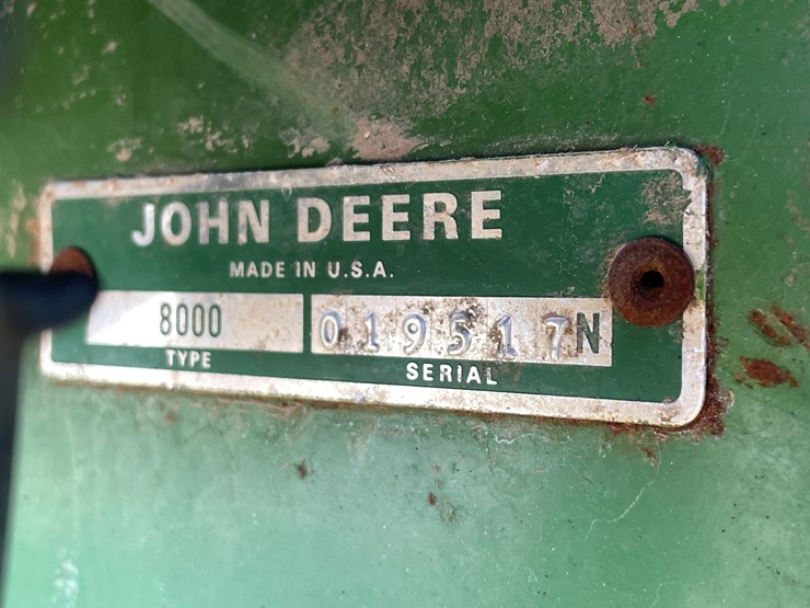 john-deere-8200-image-38