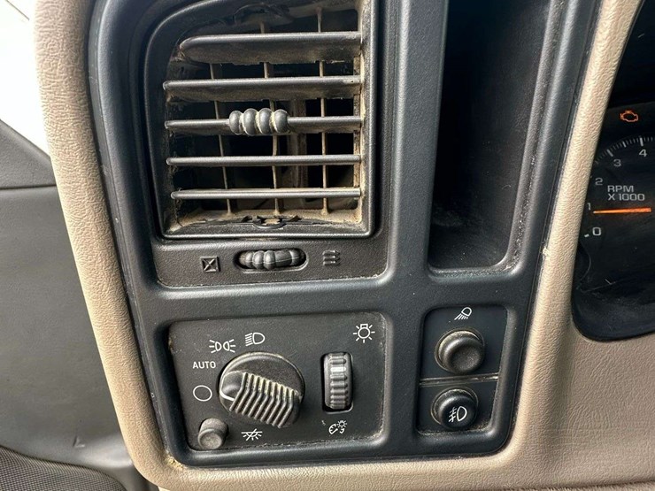 2007-gmc-3500-image-25