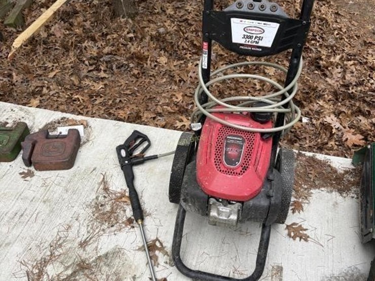 simpson-3300-psi-pressure-washer-image-3