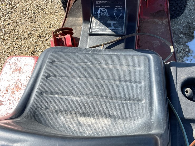 massey-ferguson-1200-image-9