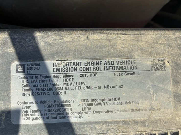 2015-chevrolet-silverado-2500hd-image-8