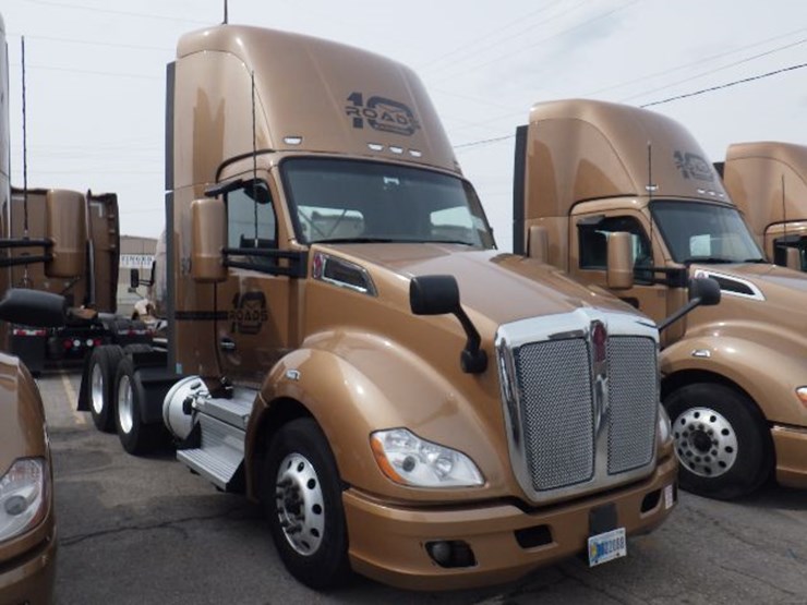 2022-kenworth-t680-image-3