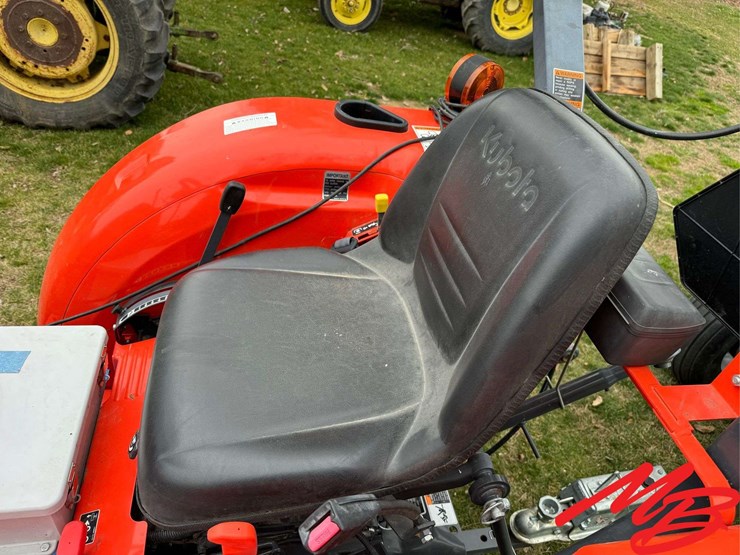 2021-kubota-l2501hst-image-10