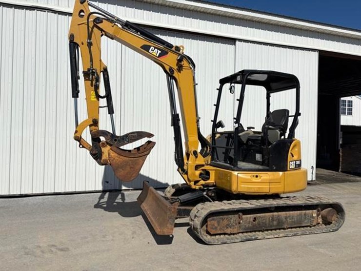 2017-caterpillar-305e2-cr-image-2