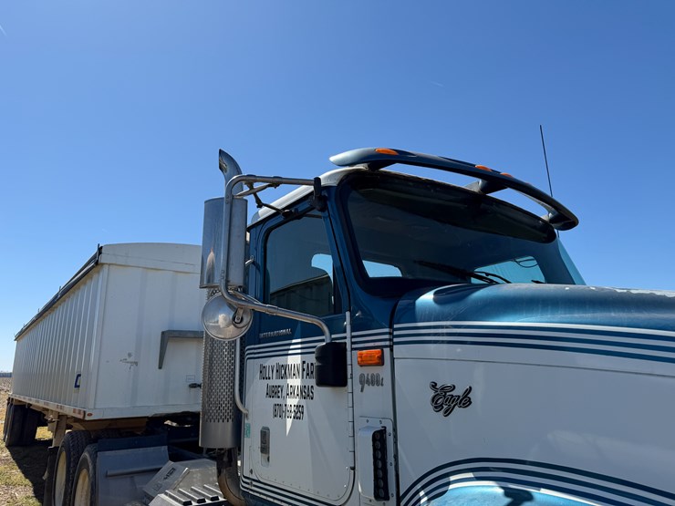 #42452-•-2007-international-l9427-daycab-truck-tractor-vin:-2hscnapr37c468369-image-39