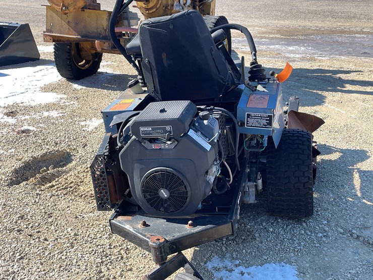 #2345-•-dixon-commercial-mower-image-4