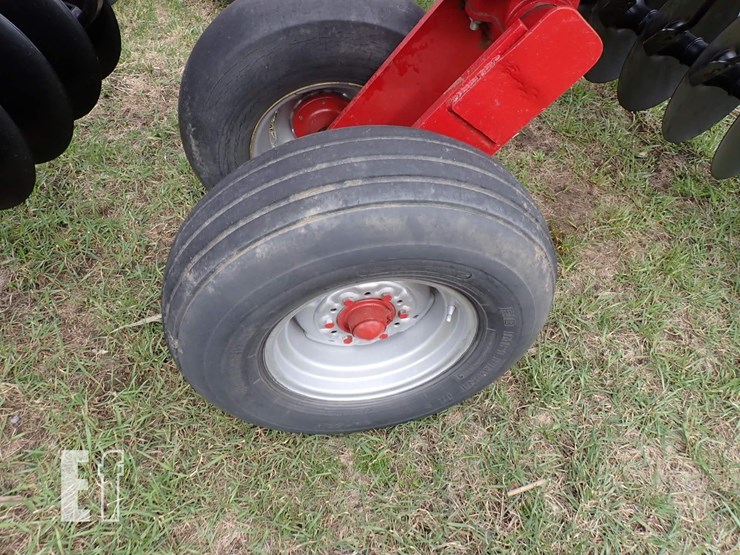 case-ih-3900-image-11