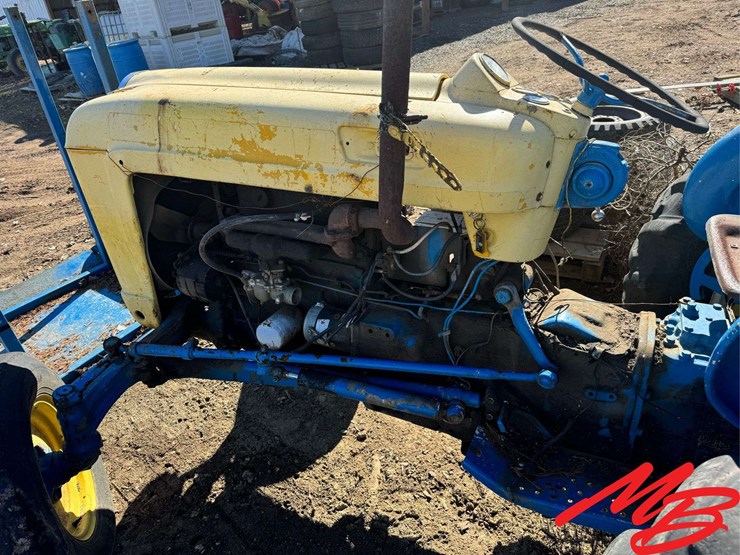 ford-tractor-image-3