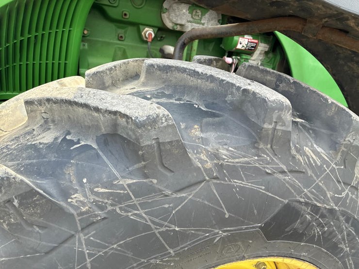 2004-john-deere-8320-image-26