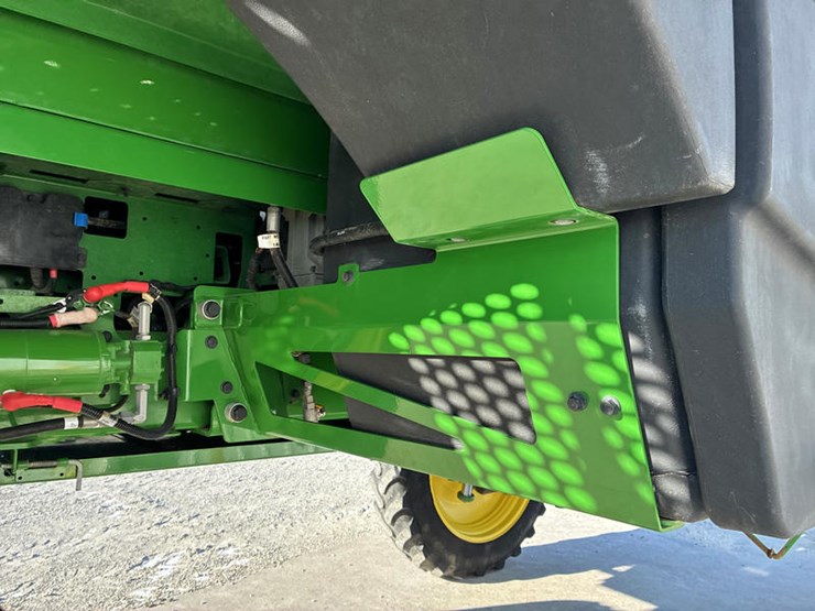 2022-john-deere-410r-image-47