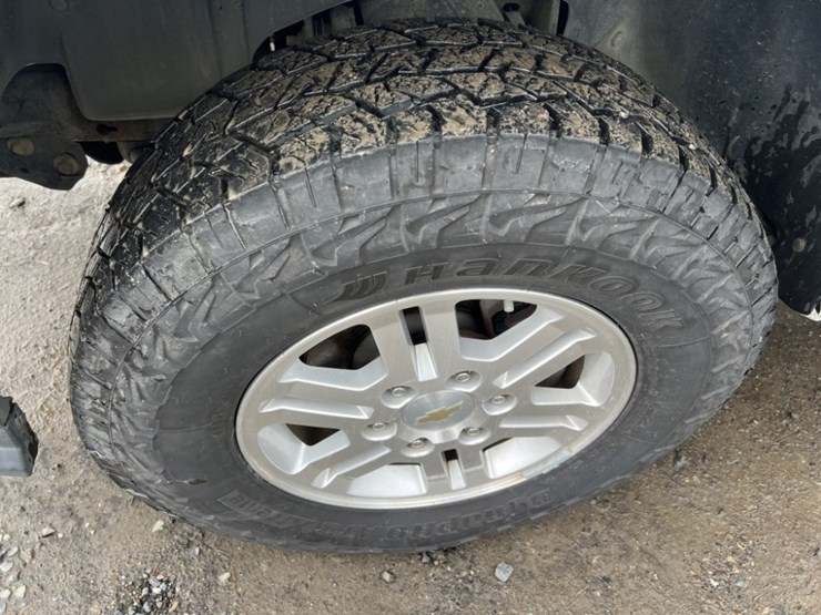 2012-chevrolet-colorado-image-16