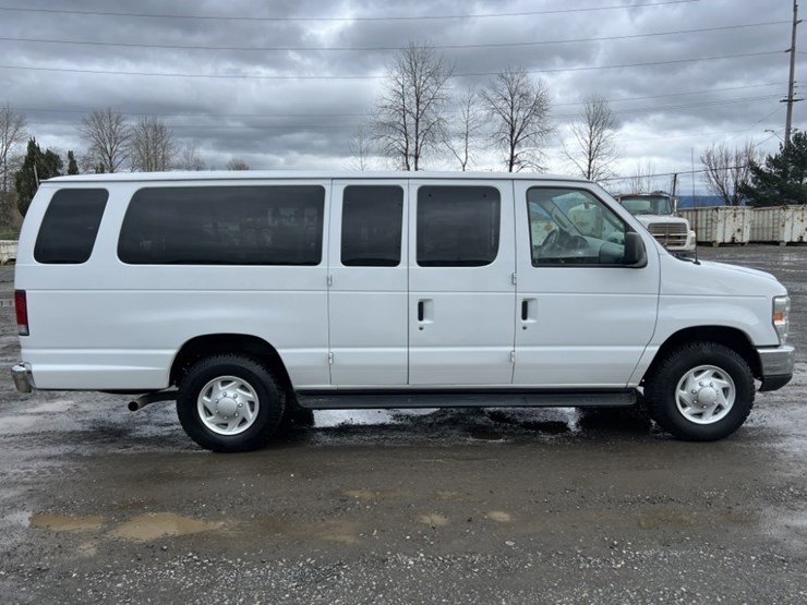 2008-ford-e350-image-3