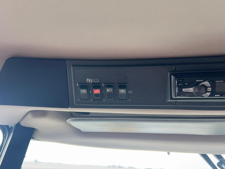 2008-case-ih-2577-image-73