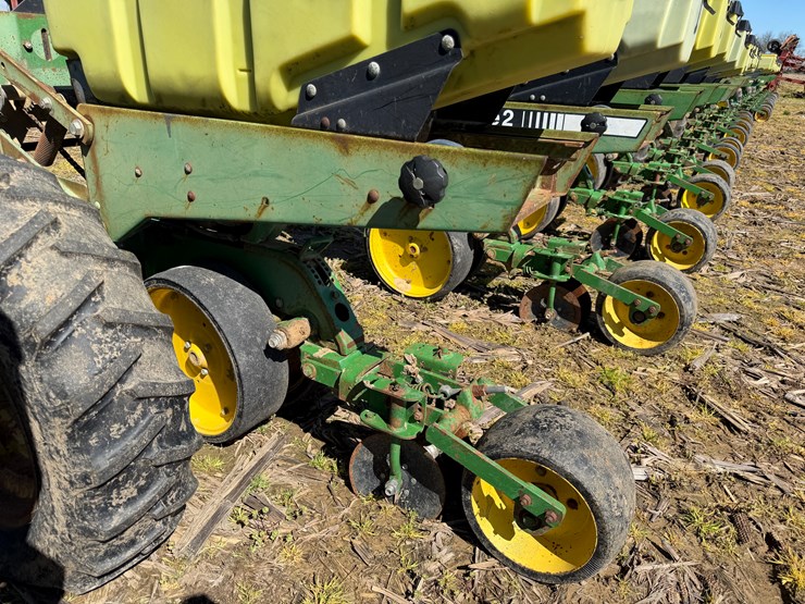 john-deere-1720-image-64