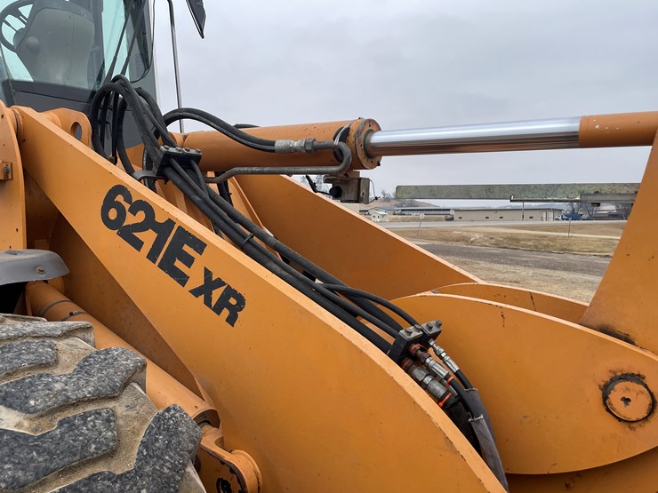 2008-case-621e-xr-image-25