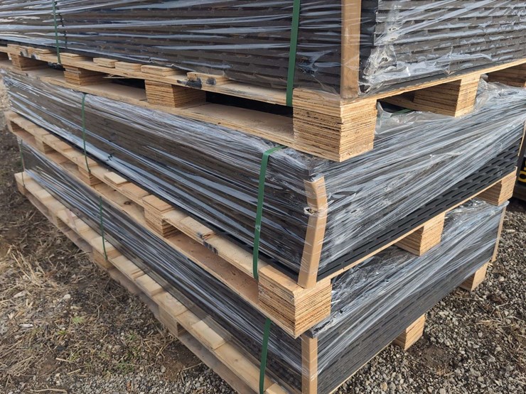 (15)-heavy-duty-mats---8'-x-4'-x-1/2"-thick-image-3