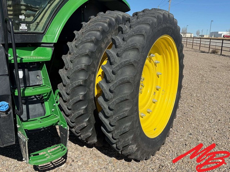 2019-john-deere-8270r-image-11