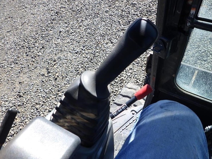 yanmar-vio35-6a-image-39