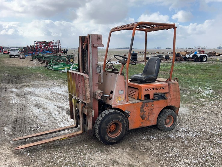 datsun-p6103-3000lb-forklift-image-1