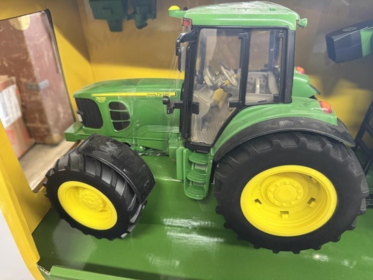 john-deere-7430-image-2