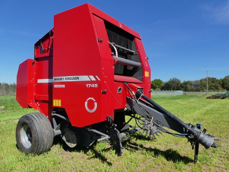 massey-ferguson-1745-image-1