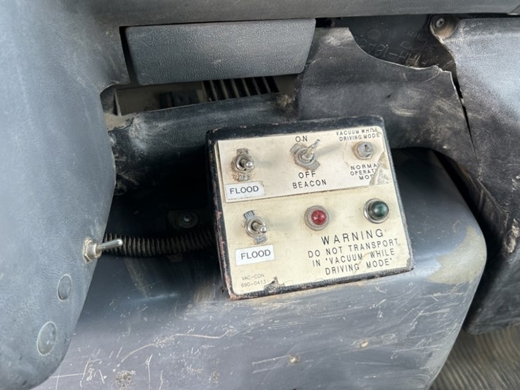 1994-ford-l8000-image-23