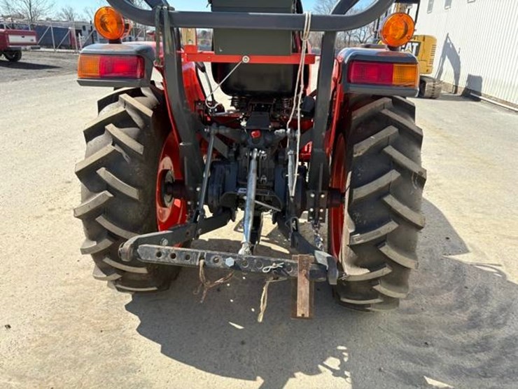 kubota-l2501-image-15