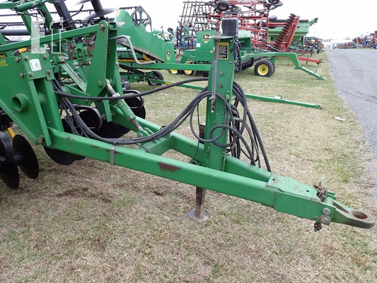 john-deere-726-image-3