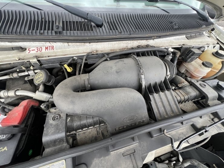 2008-ford-e350-image-13