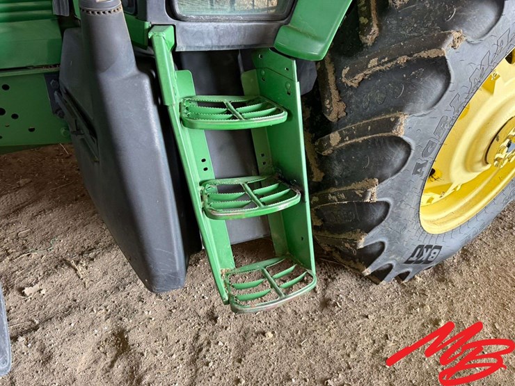 john-deere-7520-image-25