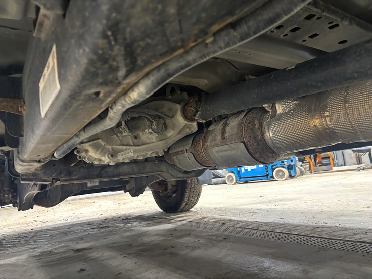 2022-ford-f550-sd-image-84