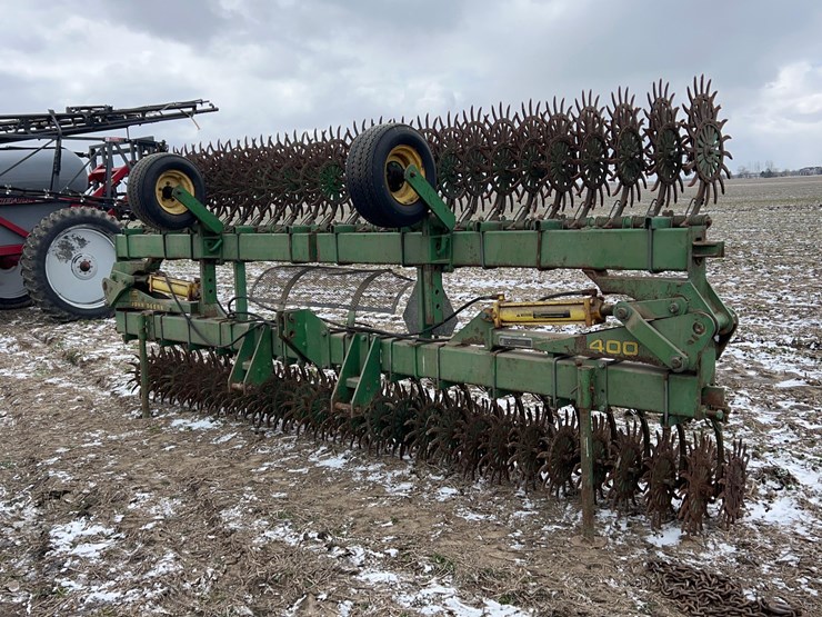 30-john-deere-400-image-1