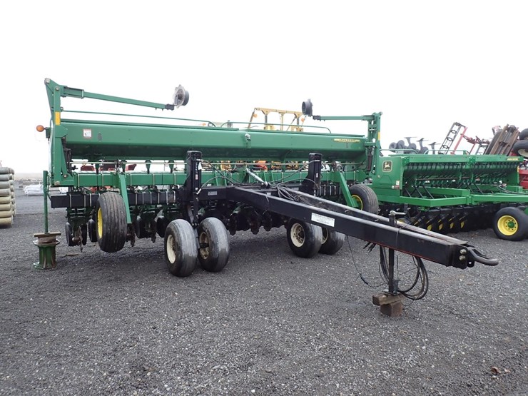 john-deere-1530-image-3