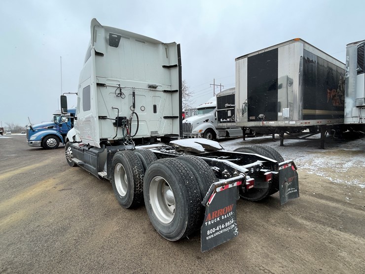 2016-international-prostar-image-8