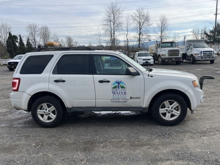 2012-ford-escape-image-3