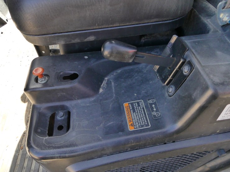 2021-kubota-rtv-x1120-image-11