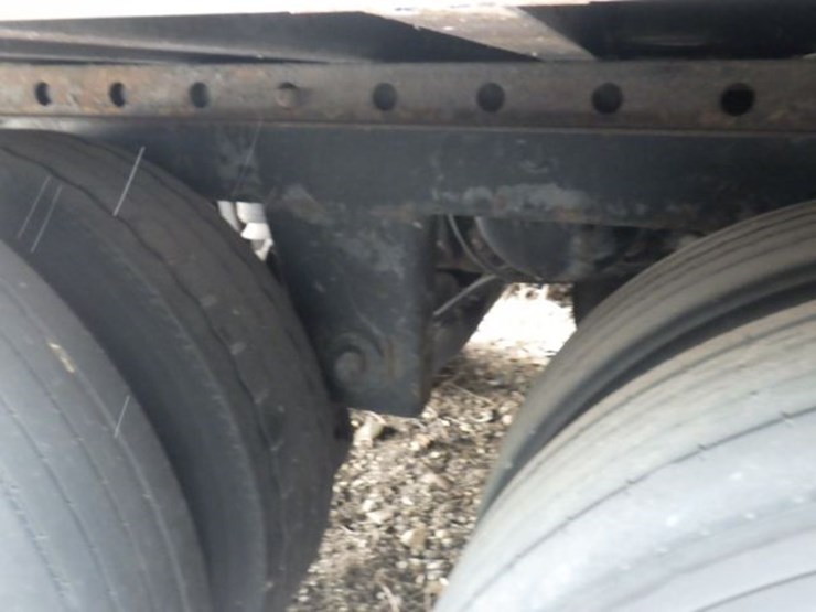 2011-great-dane-van-image-11