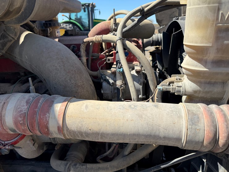 #42452-•-2007-international-l9427-daycab-truck-tractor-vin:-2hscnapr37c468369-image-55