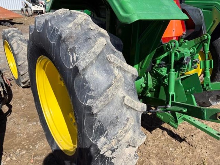 john-deere-5045e-image-8