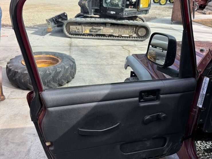 2004-jeep-wrangler-sport-image-20