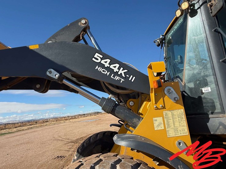 2018-deere-544k-image-8