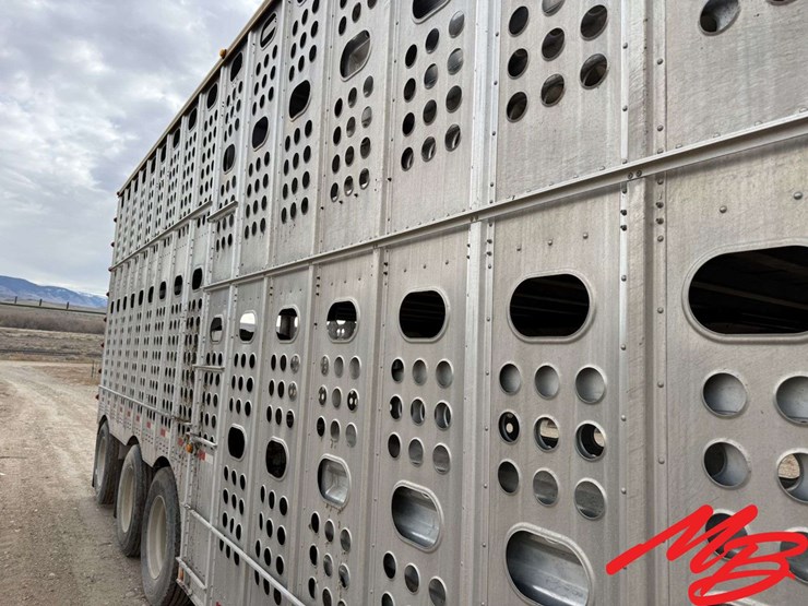 2014-merritt-53'-x-image-11