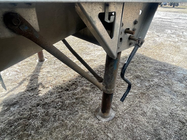 2000-cornhusker-hopper-image-30