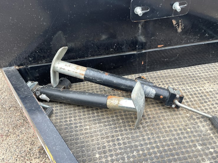 #1098-•-2022-big-tex-trailer-(has-wi-title)-image-14