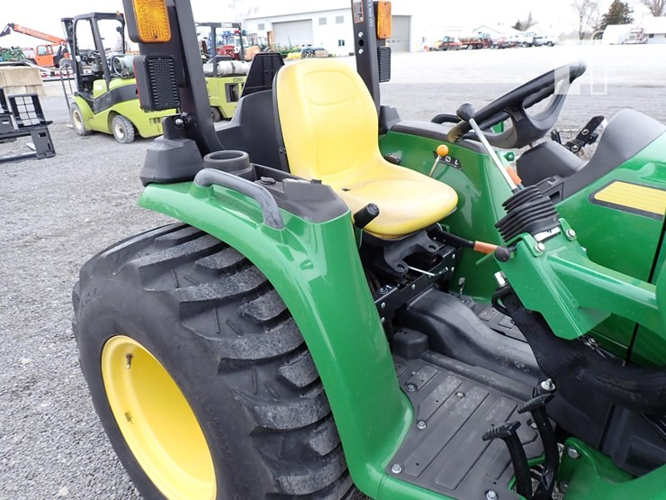 2021-john-deere-3038e-image-7